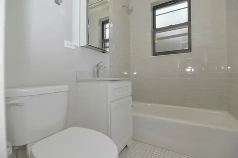 817 West Lakeside Place Chicago IL 60640