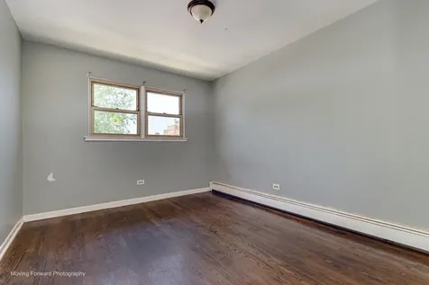 6945 South Chappel Avenue Chicago IL 60649