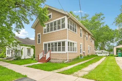 1211 South Jefferson Street Lockport IL 60441