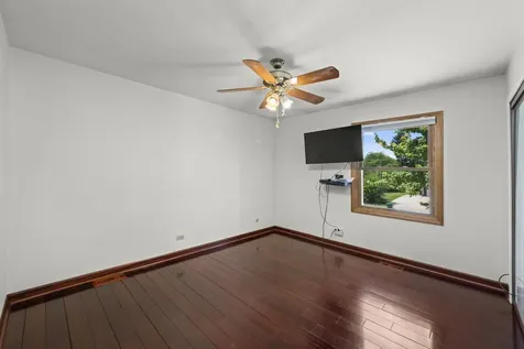 370 Arbor Gate Lane Buffalo Grove IL 60089