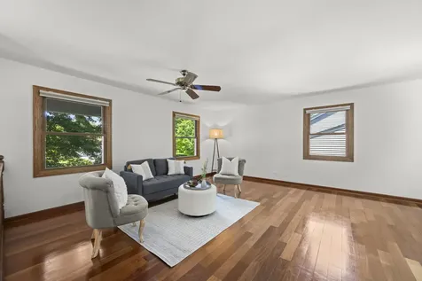 370 Arbor Gate Lane Buffalo Grove IL 60089