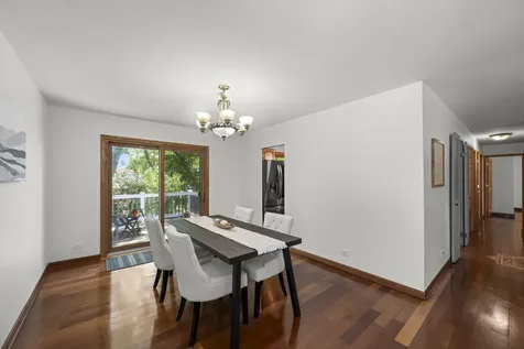 370 Arbor Gate Lane Buffalo Grove IL 60089