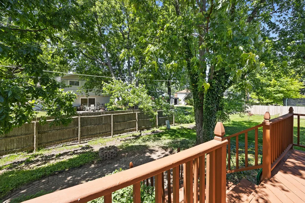 8100 Geneva Street Woodridge IL 60517