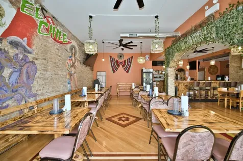 3034 West Montrose Avenue Chicago IL 60618