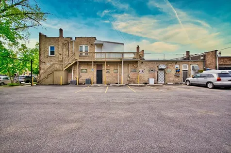 3034 West Montrose Avenue Chicago IL 60618