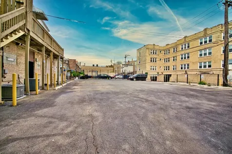 3034 West Montrose Avenue Chicago IL 60618