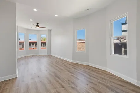 3221 East 91st Street Chicago IL 60617