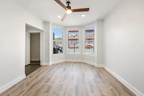 3221 East 91st Street Chicago IL 60617
