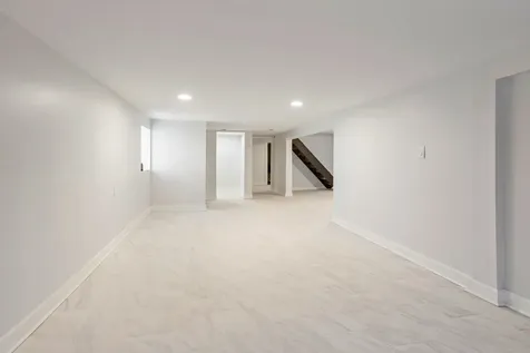 3221 East 91st Street Chicago IL 60617