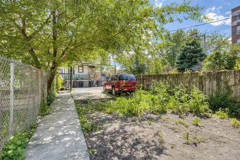 3221 East 91st Street Chicago IL 60617