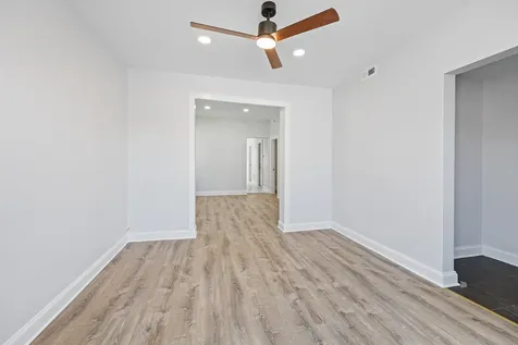 3221 East 91st Street Chicago IL 60617