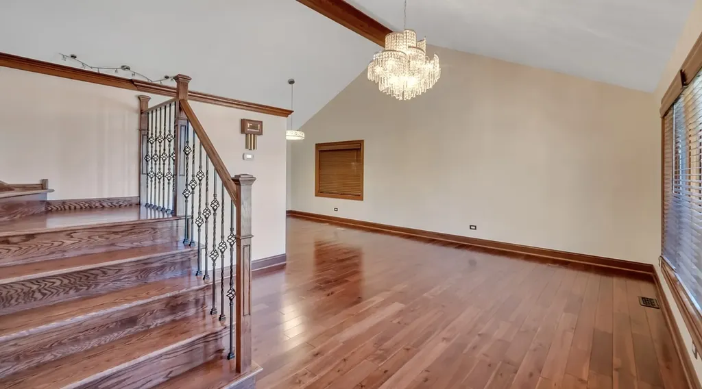 9041 Sunrise Lane Orland Park IL 60462