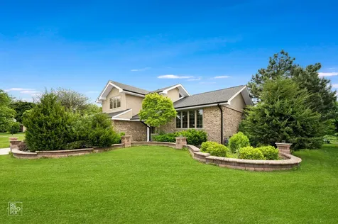 9041 Sunrise Lane Orland Park IL 60462