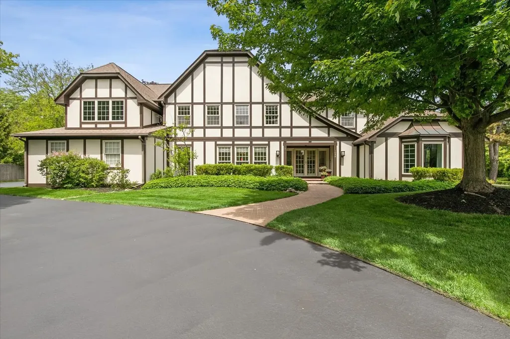 1086 Polo Drive Lake Forest IL 60045