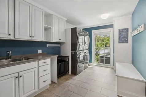 1086 Polo Drive Lake Forest IL 60045