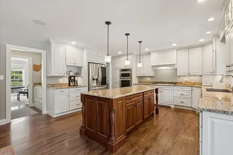 1086 Polo Drive Lake Forest IL 60045