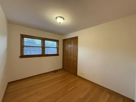 2185 Lee Street Des Plaines IL 60018