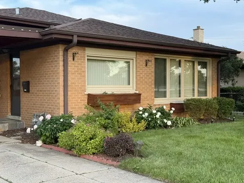 2185 Lee Street Des Plaines IL 60018