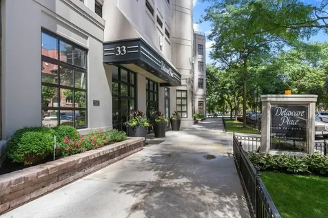 33 West Delaware Place Chicago IL 60610