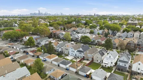4228 South Fairfield Avenue Chicago IL 60632