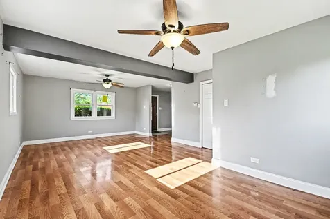 148 Blackhawk Drive Park Forest IL 60466