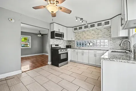 148 Blackhawk Drive Park Forest IL 60466