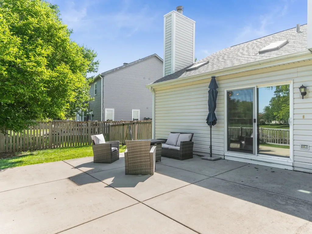 165 Park Meadow Lane Bolingbrook IL 60440
