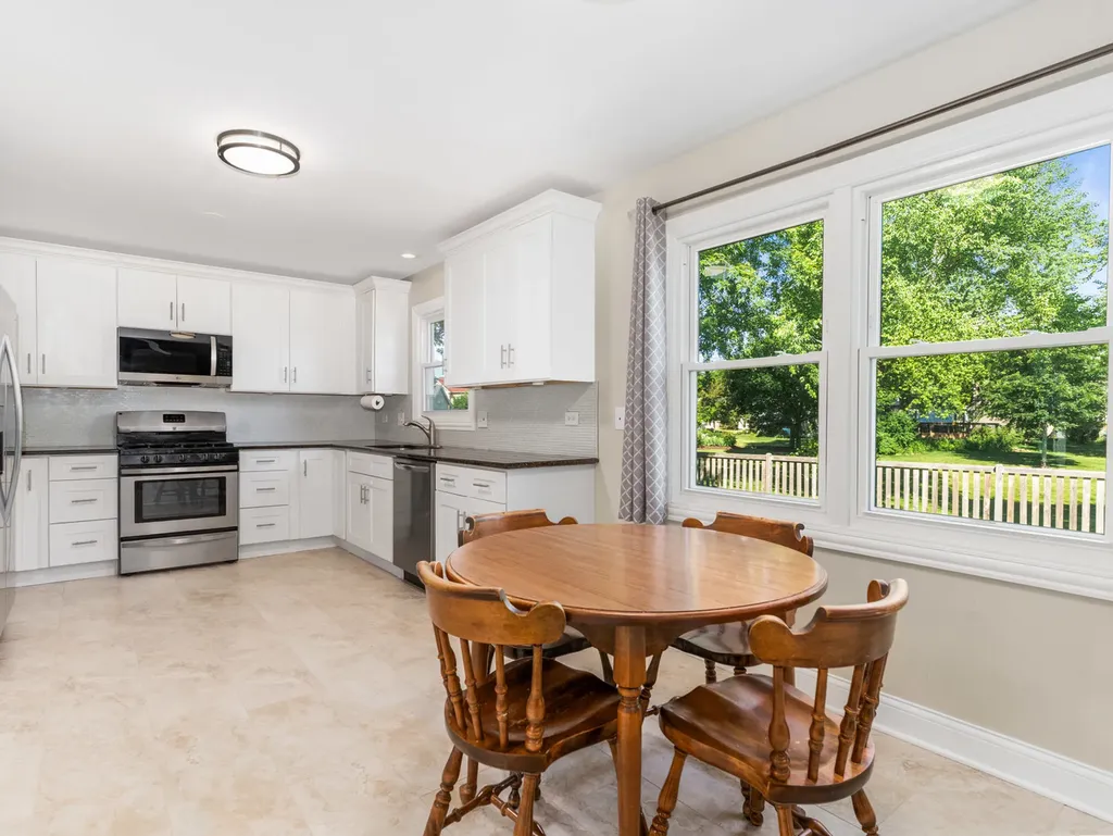 165 Park Meadow Lane Bolingbrook IL 60440