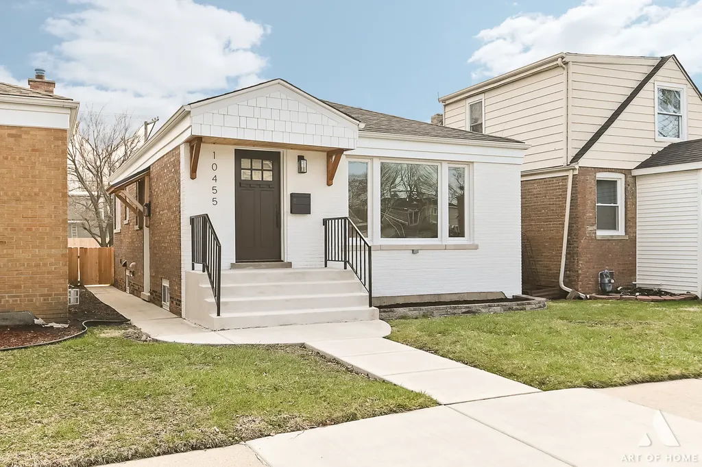 10455 South Whipple Street Chicago IL 60655