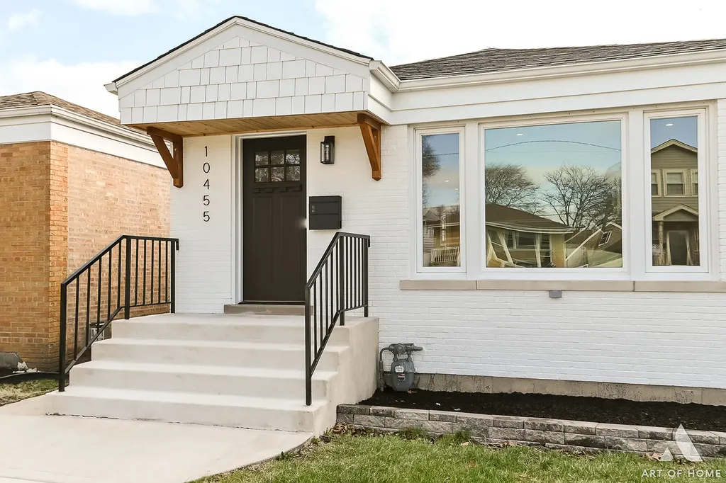 10455 South Whipple Street Chicago IL 60655