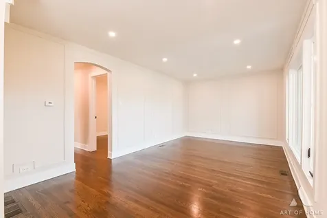 10455 South Whipple Street Chicago IL 60655