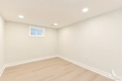 10455 South Whipple Street Chicago IL 60655