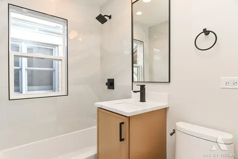 10455 South Whipple Street Chicago IL 60655