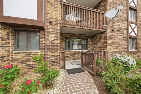 10626 Ridgeland Avenue Chicago Ridge IL 60415