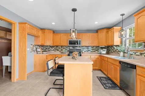 15726 Menominee Court Manhattan IL 60442