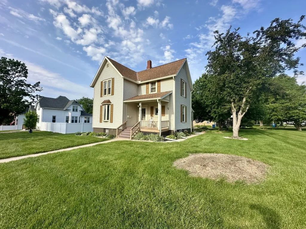 407 North Chestnut Street Princeton IL 61356