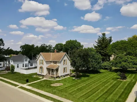 407 North Chestnut Street Princeton IL 61356