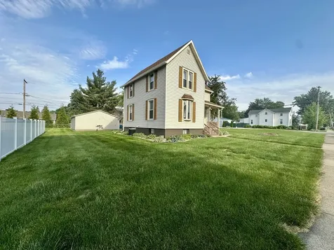 407 North Chestnut Street Princeton IL 61356
