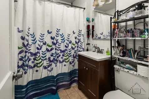 5041 West Agatite Avenue Chicago IL 60630