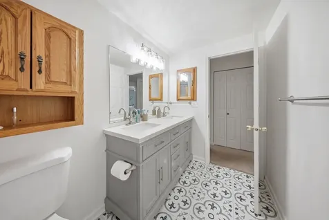 223 Blackberry Drive Bolingbrook IL 60440