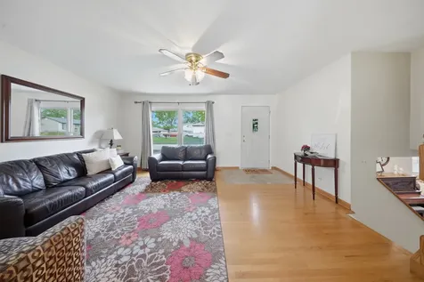 223 Blackberry Drive Bolingbrook IL 60440