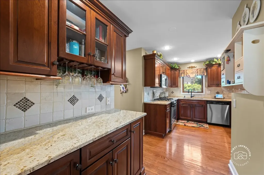 25W185 Setauket Avenue Naperville IL 60540