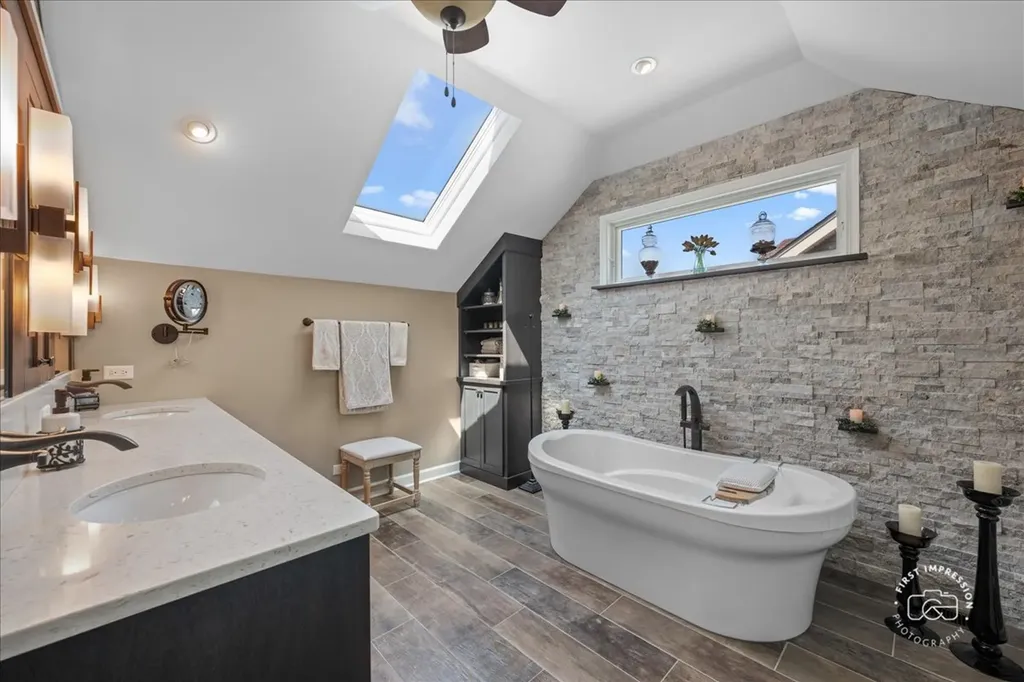 25W185 Setauket Avenue Naperville IL 60540