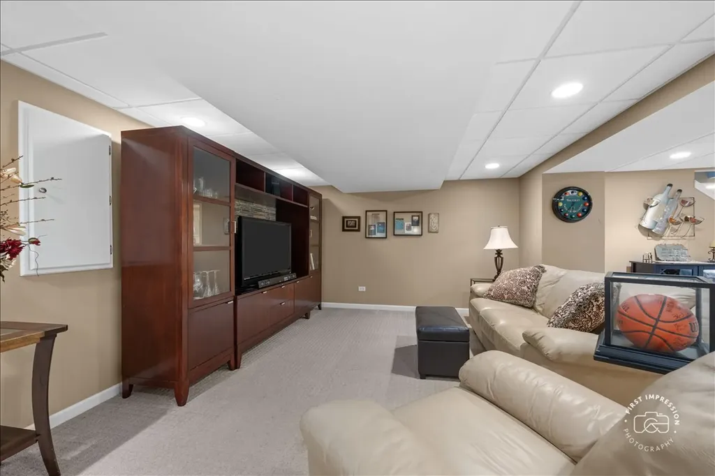 25W185 Setauket Avenue Naperville IL 60540