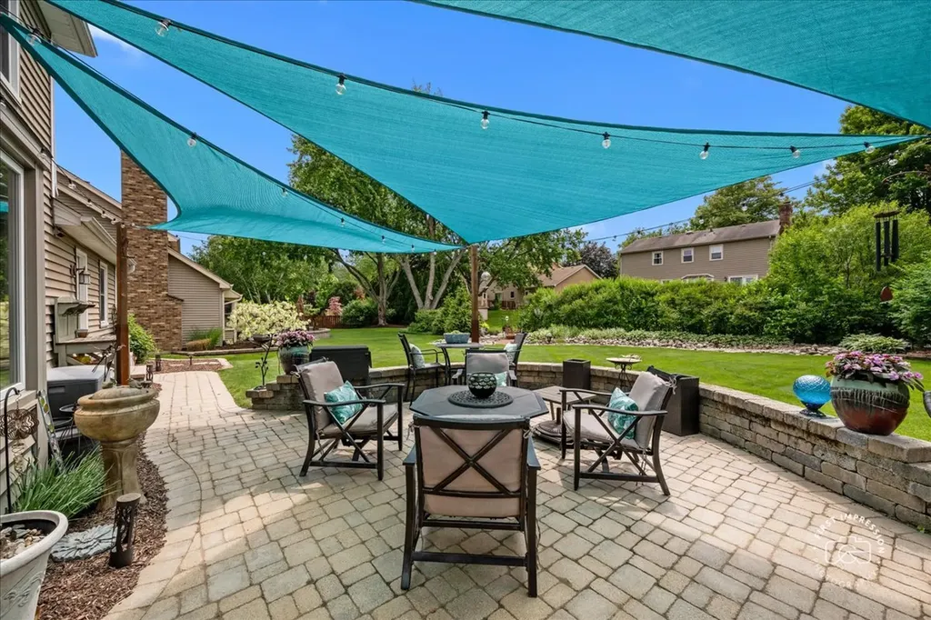 25W185 Setauket Avenue Naperville IL 60540