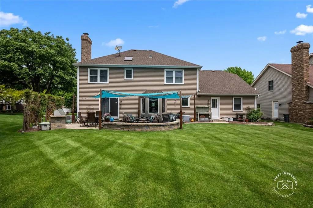 25W185 Setauket Avenue Naperville IL 60540