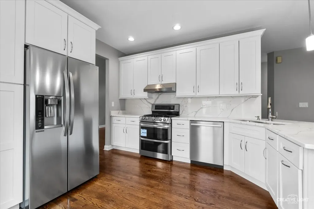 2143 Periwinkle Lane Naperville IL 60540