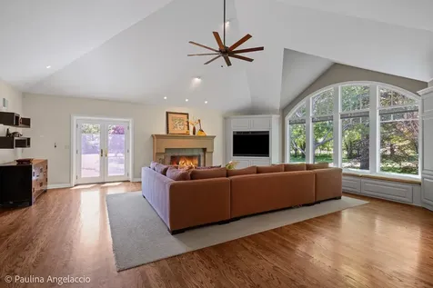 209 Spring Creek Road Barrington Hills IL 60010
