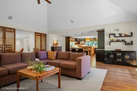 209 Spring Creek Road Barrington Hills IL 60010