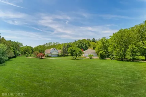 209 Spring Creek Road Barrington Hills IL 60010